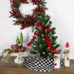 Northlight 20" White And Black Buffalo Plaid Mini Christmas Tree Skirt -Northlight Shop northlight l27924 styled 50320.1691161229