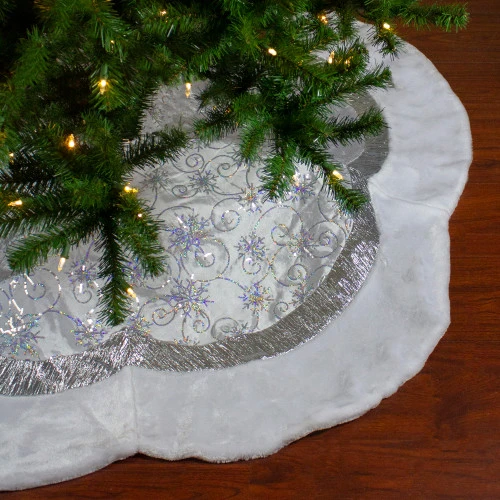 Northlight 60" Iridescent Sequined White And Silver Christmas Tree Skirt With Faux Fur Trim 4 Northlight 60" Iridescent Sequined White And Silver Christmas Tree Skirt With Faux Fur Trim - Image 2