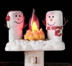 Roman 4.5" White And Yellow Marshmallow Snowmen At A Campfire Festive Christmas Night Light